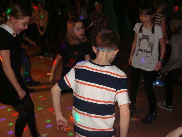 08.02.2018_DYSKOTEKA KARNAWAŁOWA21.JPG